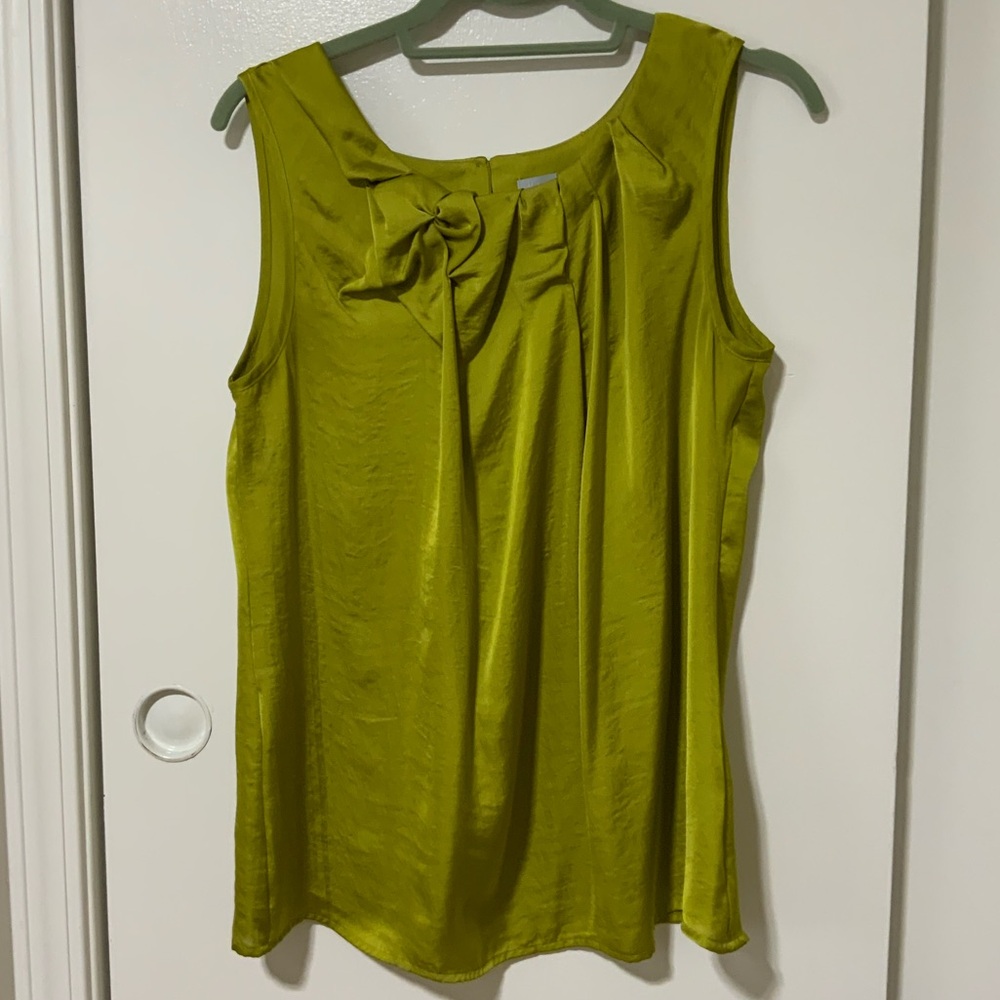 Elegant Sleeveless chartreuse top by violet & Claire